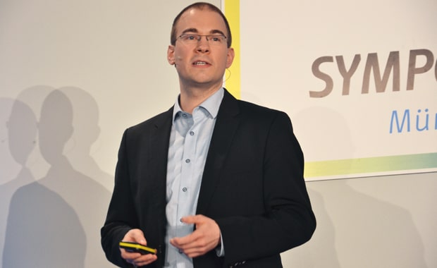 Dr. David Schölgens hat auf dem Online Print Symposium 2018 die Hintergründe und Funktionsweise von Autlay.com erklärt.