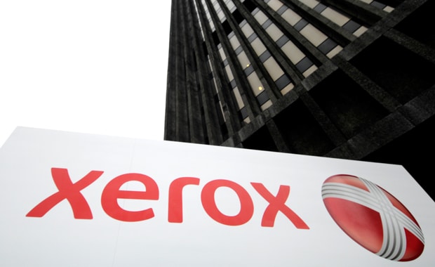 Der Wirbel um die Übernahme von Xerox durch Fujifilm hält an. Nun bleibt die Führungsspitze, die nach Meldungen aus der letzten Woche eigentlich zurücktreten sollte, doch im Amt.
