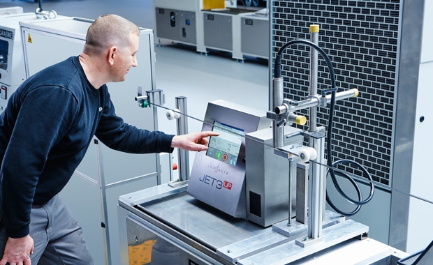 Der Hersteller von Kunststoffrohren, Profilen und Bowdenzügen, Binder + Wöhrle, setzt zur Produktkennzeichnung das Continuous-Inkjet-System "Jet3up" von Paul Leibinger ein.