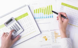 Lassen Sie sich bei Investitionsentscheidungen in der Druckindustrie von Finanzexperten beraten.