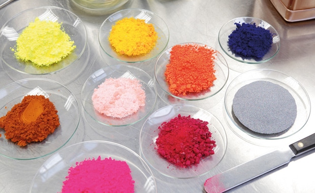Der Druckfarbenhersteller Siegwerk hat angekündigt, die Preise auf Verpackungsdruckfarben und -lacke ab Februar 2019 zu erhöhen. Grund seien die gestiegenen Rohstoffpreise.