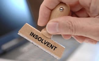 Die Feldmuehle GmbH stellt im Zuge des Sanierung in Eigenverwaltung die Produktion von grafischen Papieren ein. Auch die Belegschaft muss deutlich reduziert werden. Künftig will sich das Unternehmen auf Spezialpapiere konzentrieren.