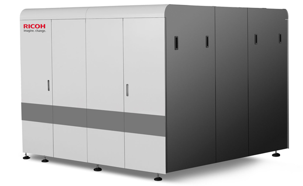 Mit dem Pro VC20000 erweitert Ricoh sein Portfolio an Endlos-Inkjetdrucksystemen mit einem kompakten System für den Farbdruck.