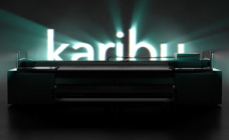 Karibu, der neue reine Rollendrucker von Swiss-Q-Print feiert auf der Fespa Global Print Expo in München seine Premiere.