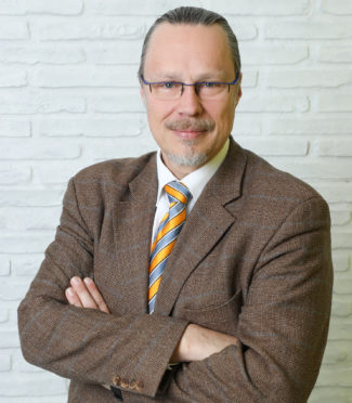 Thomas Grübner ist geschäftsführender Gesellschafter der Elbe-Leasing GmbH (Dresden) und Autor der Artikel-Serie »Finanztipps« im Fachmagazin Grafische Palette.