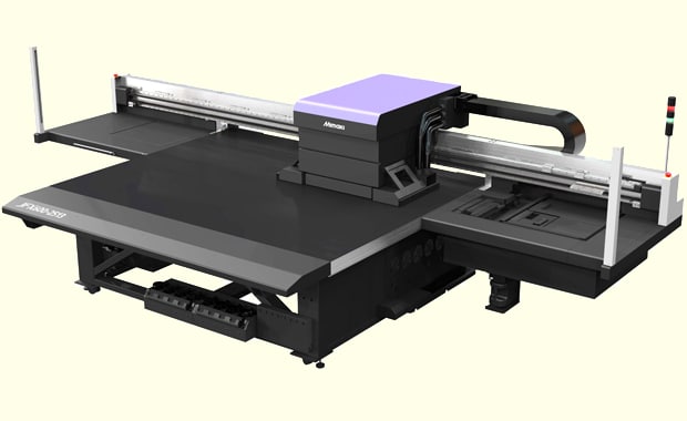 Large Format Printing: Mimakis neues Highend-Flaggschiff im großformatigen LED-UV-Flachbett-Inkjetdruck: der JFX600-2513.