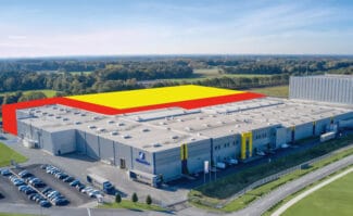 Verpackungsdruck: Schumacher Packaging reagiert auf die steigende Nachfrage nach Wellpappe-Verpackungen, getrieben vom E-Commerce, und baut sein Werk in Greven bis 2022 deutlich aus (siehe farbige Flächen im Bild).