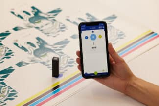 Mit dem UV-Analyzer, einem App-basierten Messgerät können Anwender selbstständig die Qualität ihrer UV-Aggregate überprüfen.