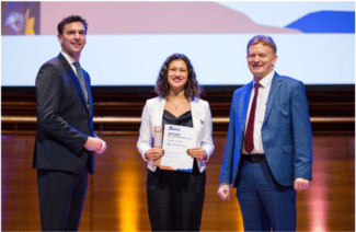 Luisa Chan Leinweber wurde in Wuppertal als eine der landesbesten Auszubildenden geehrt.