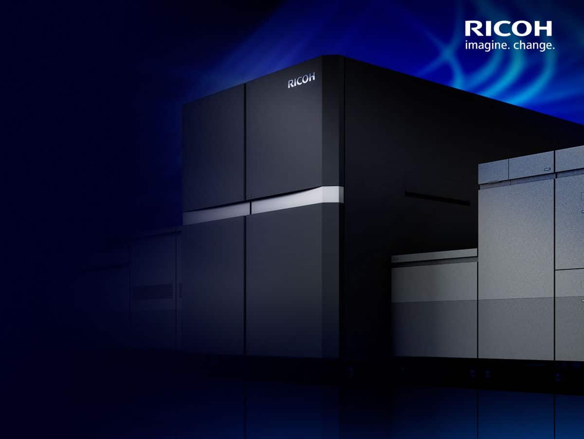Ricoh stellt mit der Ricoh Z75 ein neues wasserbasiertes B2-Einzelblatt-Inkjetdrucksystem mit Wendetechnik vor.