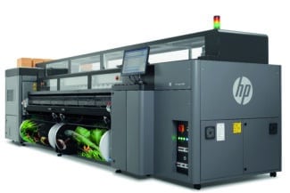 Neben den beiden HP Latex 3600 Druckern hat Bannerkönig bereits seit längerer Zeit zwei weitere HP Latex 3600 Drucker und eine HP Stitch S1000 im Einsatz.