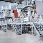 Die Papiermaschine (PM2) in Werk Myszkow läuft nach der Modernisierung effizienter auf doppelter Kapazität.