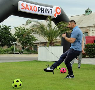 Macht auch sportlich eine gute Figur: Saxoprint-Betriebsleiter Ijad Nestler