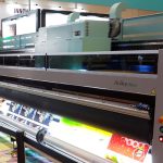 Fujifilm stellt im Rahmen einer strategischen Neuausrichtung den Vertrieb der Großformat-Inkjetdrucksysteme Acuity Prime (Flachbett) und Acuity Ultra (Super-Großformat, Rolle, im Bild) ein