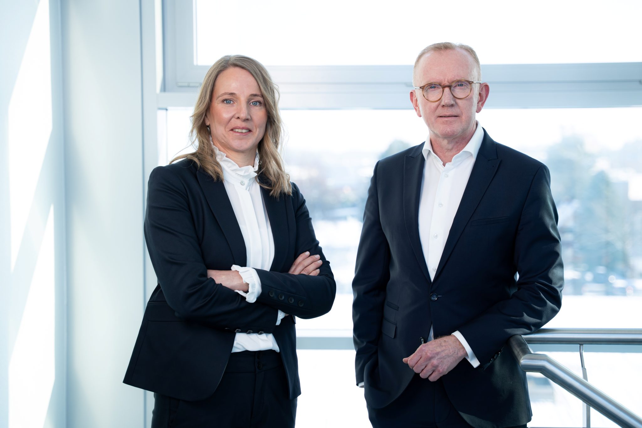 Natascha Sander, CFO, sowie Michael Finger, Vorstandsvorsitzender der technotrans SE.