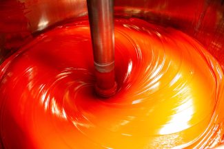 Siegwerk verlagert die Produktion von UV-Druckfarben für Verpackungs- und Etikettendruck von der Schweiz in die Türkei.